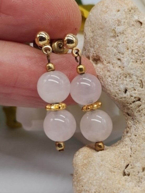 Anthropologie Jewelry - Natural Roze Quartz Stones vintage Minimalist Gold Studs Lightweight Earrings